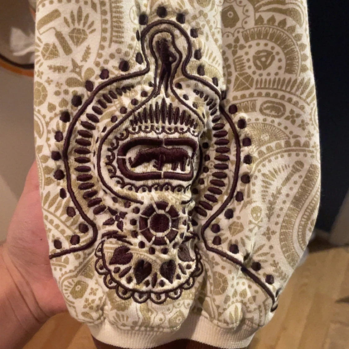 Mönstrad hoodie från Ecko Unltd - 3