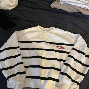 Tröja/sweater - Typ ny