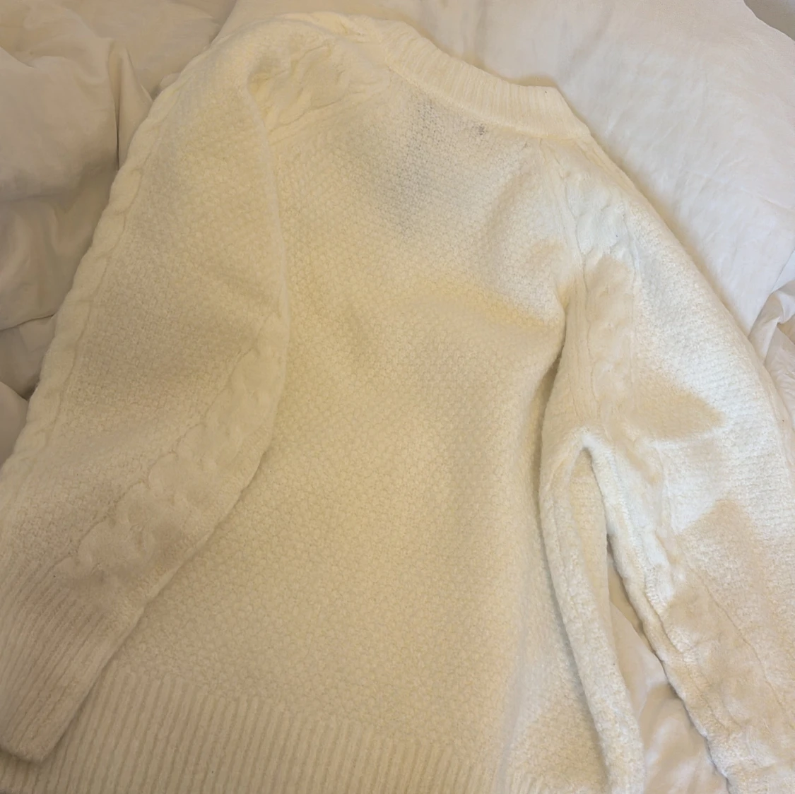 Vit stickad tröja från 157 - 1