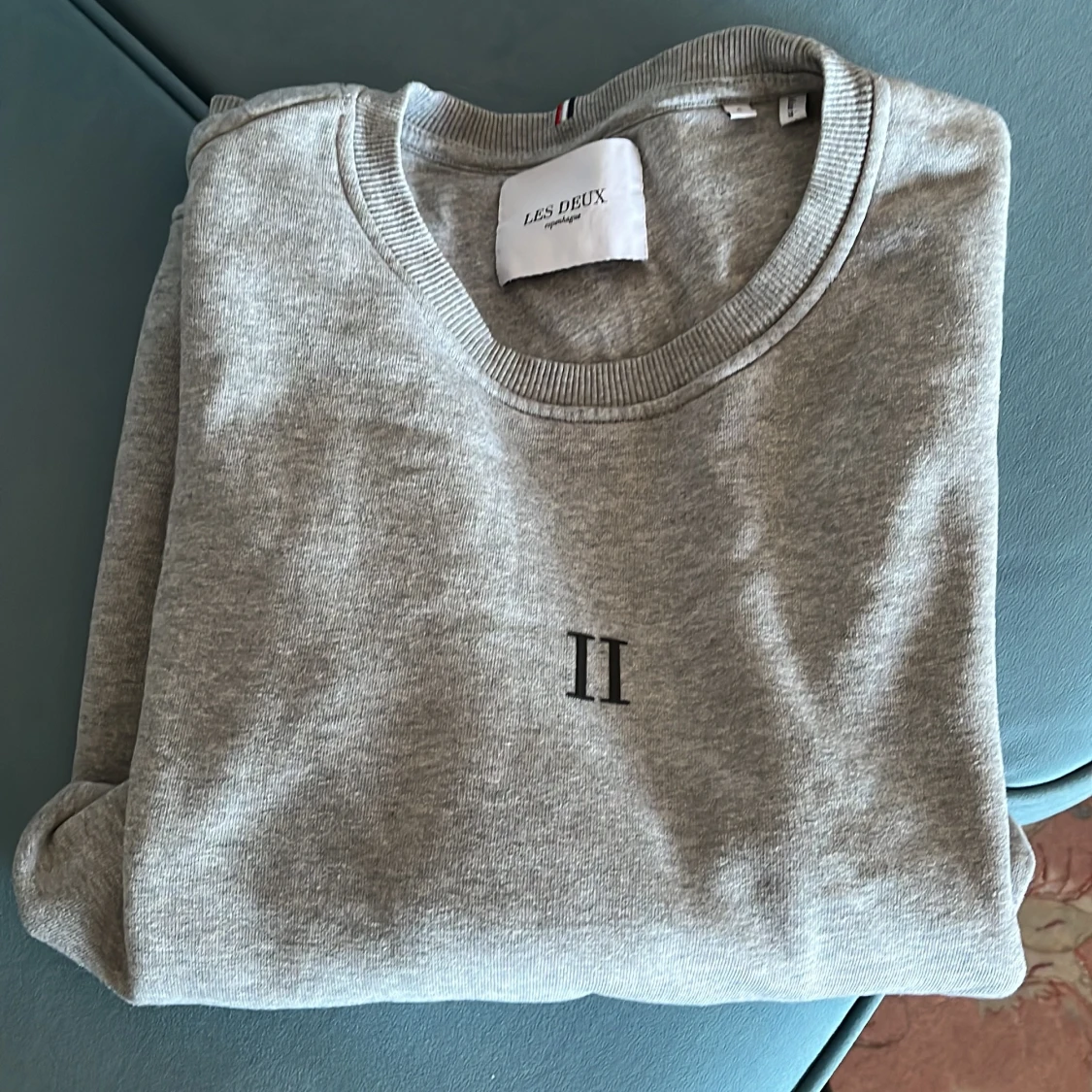 Grå sweatshirt från Les Deux