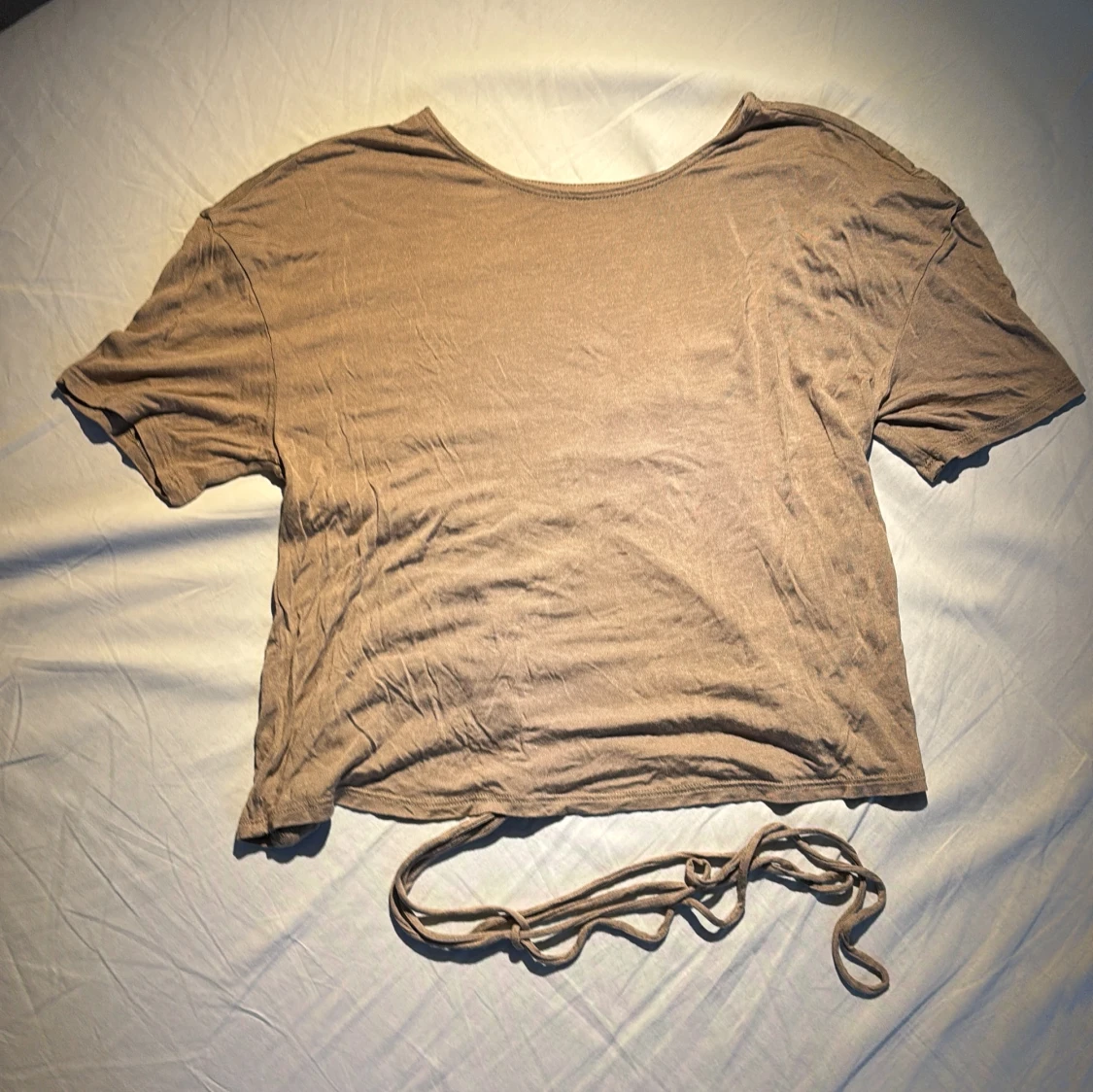 Beige kortärmad topp från Alo