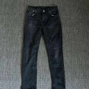 Nudie  - Svarta nudie jeans fint skick ☺️