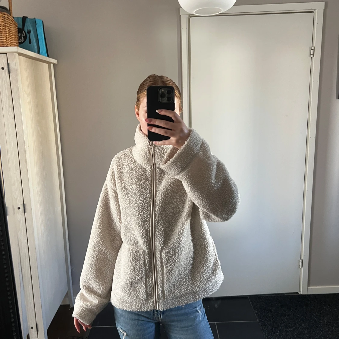 Beige teddyjacka med dragkedja - 1