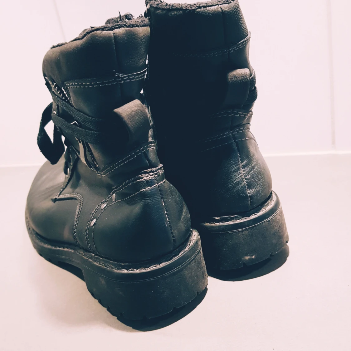 Svarta kängor med snörning strl 37 - 2