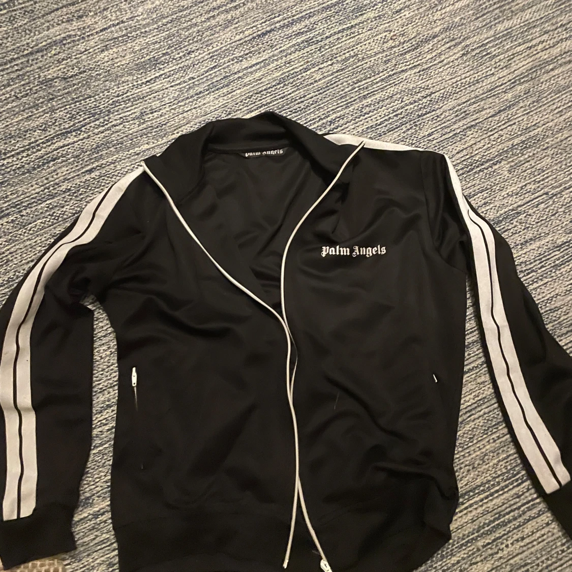 Palm Angels svart vindjacka med ränder - 2