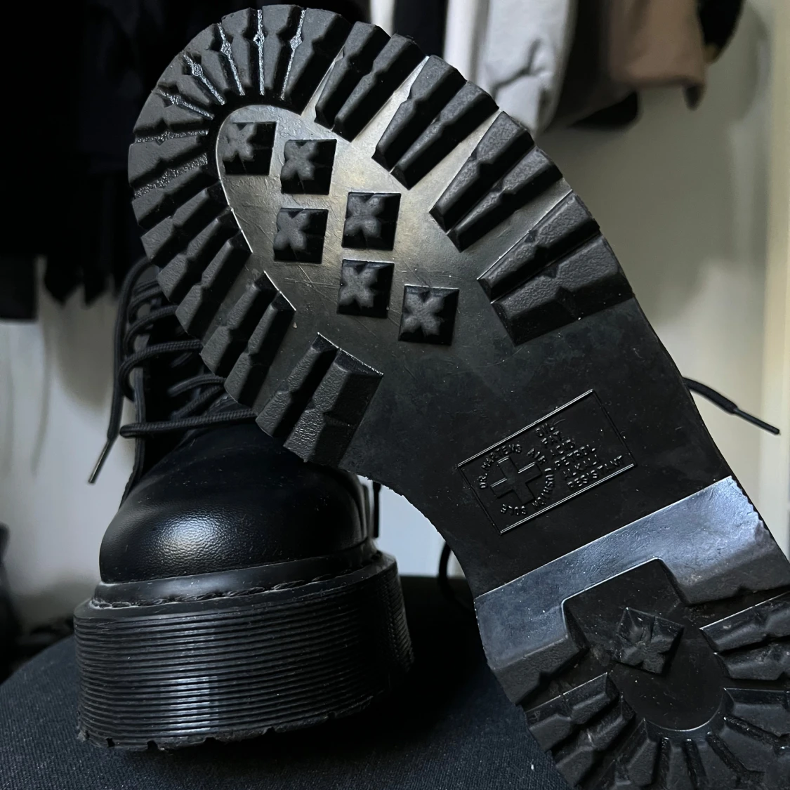 Svarta boots med platåsula och snörning - 3