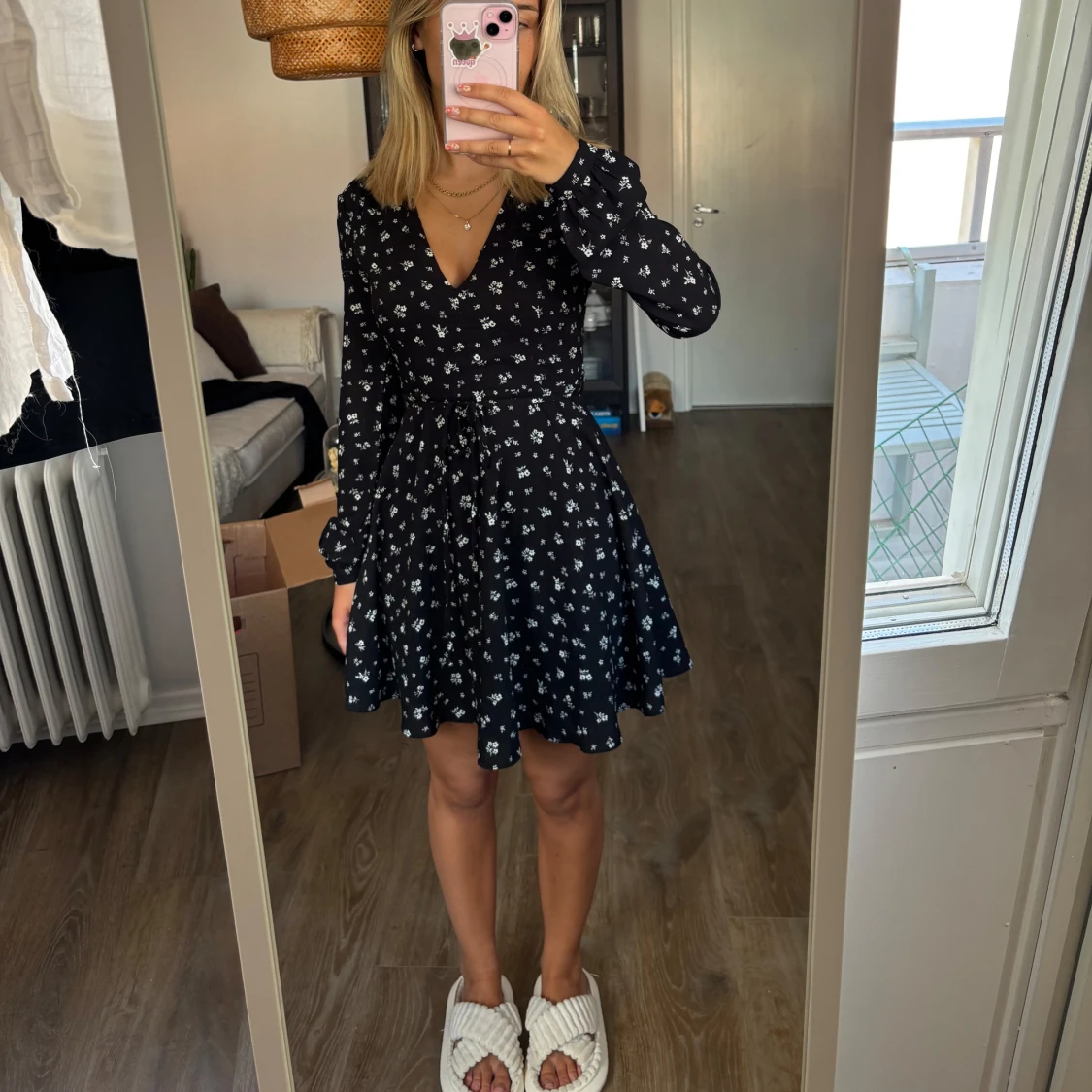 Klänning med blommor  - 2