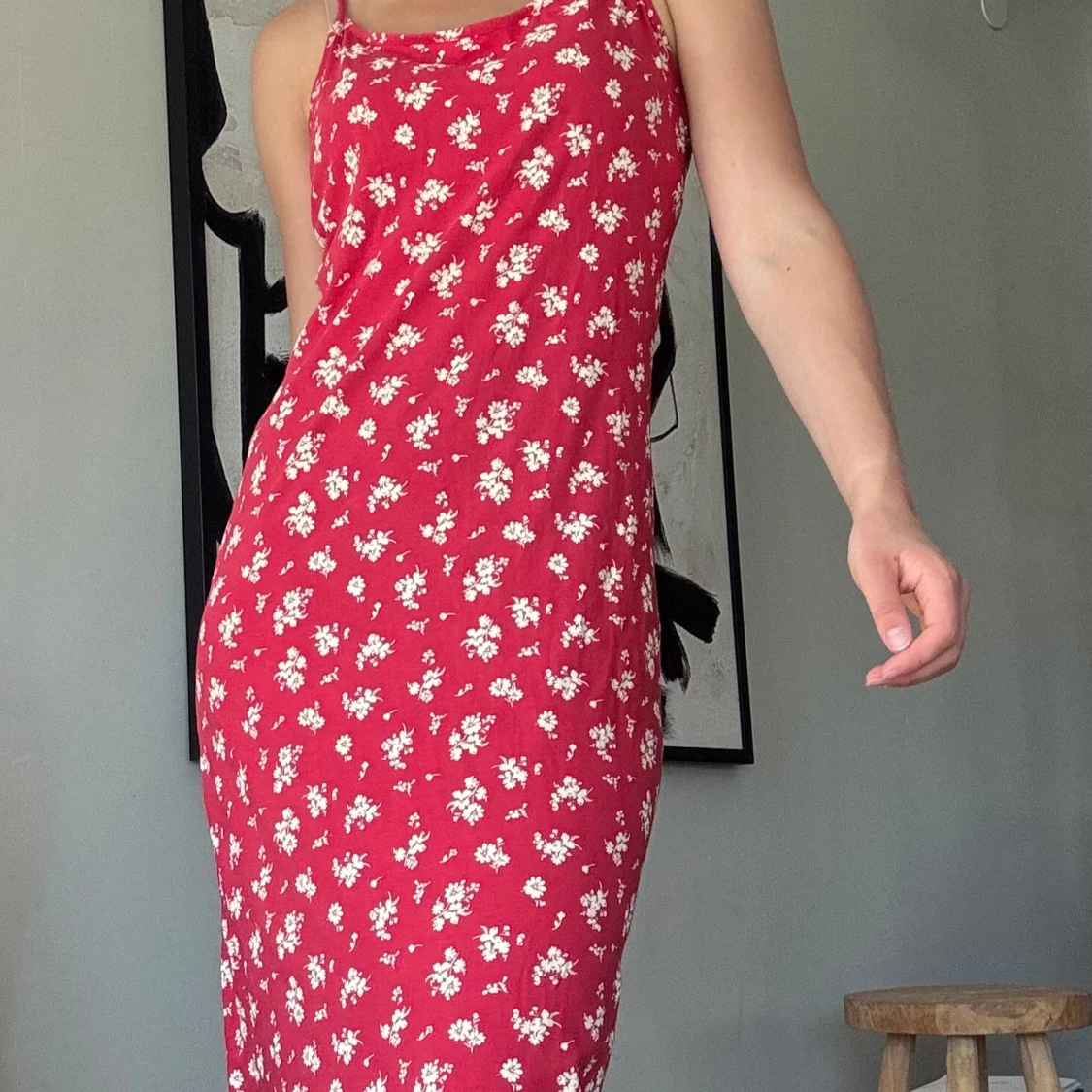 Rödblommig långklänning  - 3