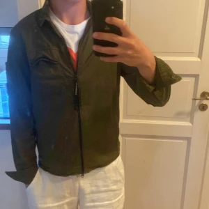 C.P company cardigan - Säljer denna tvär feta cardiganen | Märke: CP company | Storlek: S | Skick: 10/10 | Äkta såklart | Skriv för frågor o pris går att diskutera |