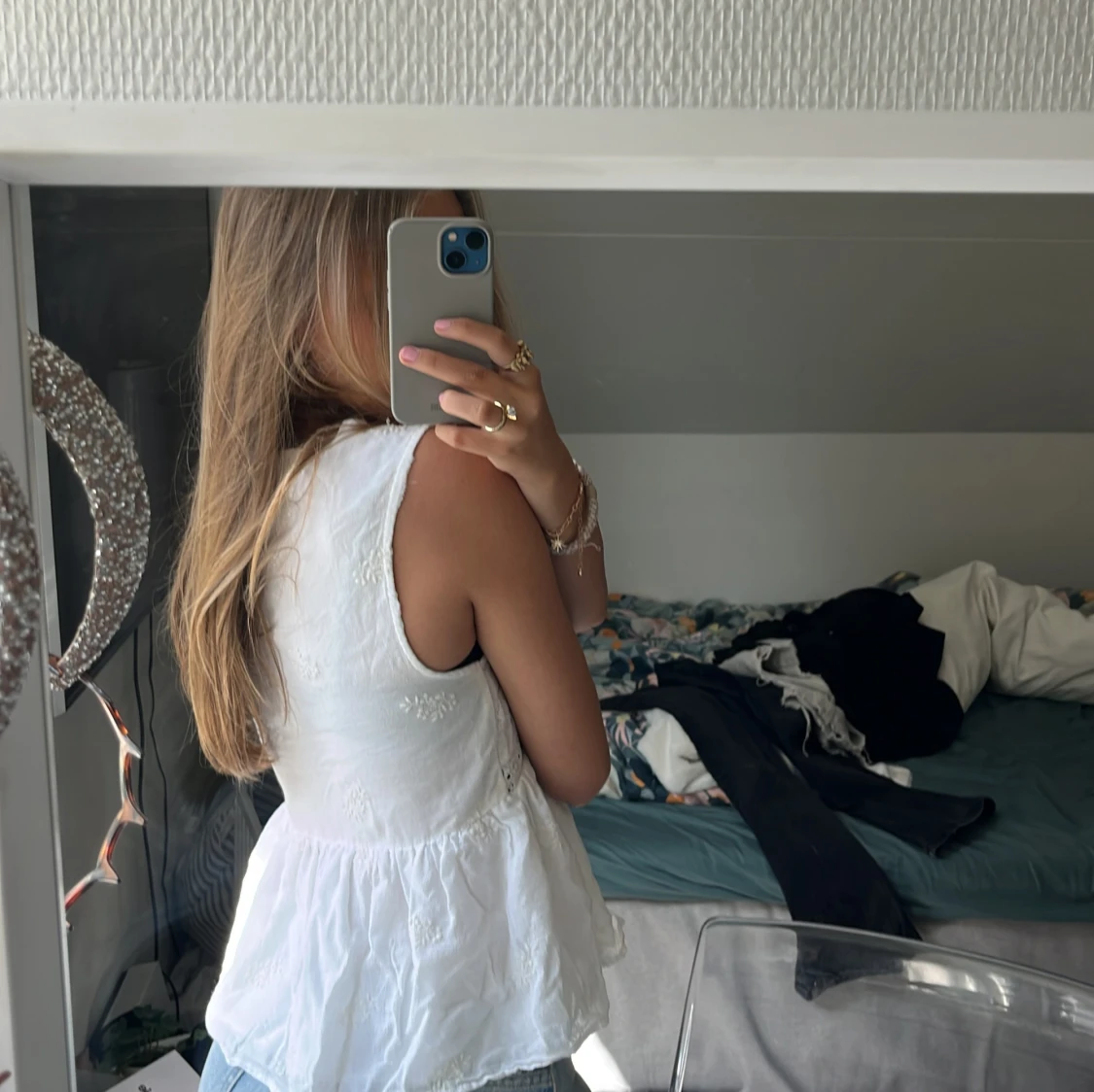 Vit broderad linnetopp från Zara - 2