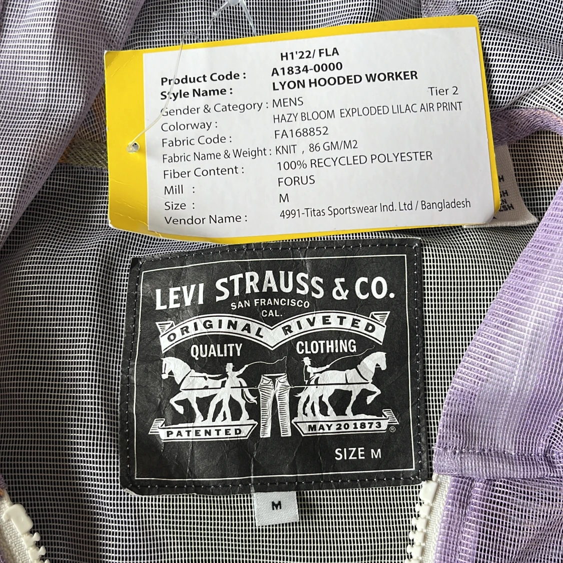 Lila blommig vindjacka från Levi's - 1