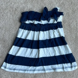 Vintage Abercrombie & Fitch babydoll -  I’m selling a vintage Abercrombie and Fitch baby doll top in size medium ! The price can be altered, It’s a tube top and it’s too big on me, so unfortunately no pictures on. ❣️