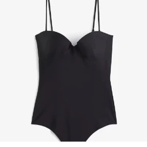 Svart body från H&M - den slutsålda virala bodyn från H&M med tunna axelband. storlek 75C