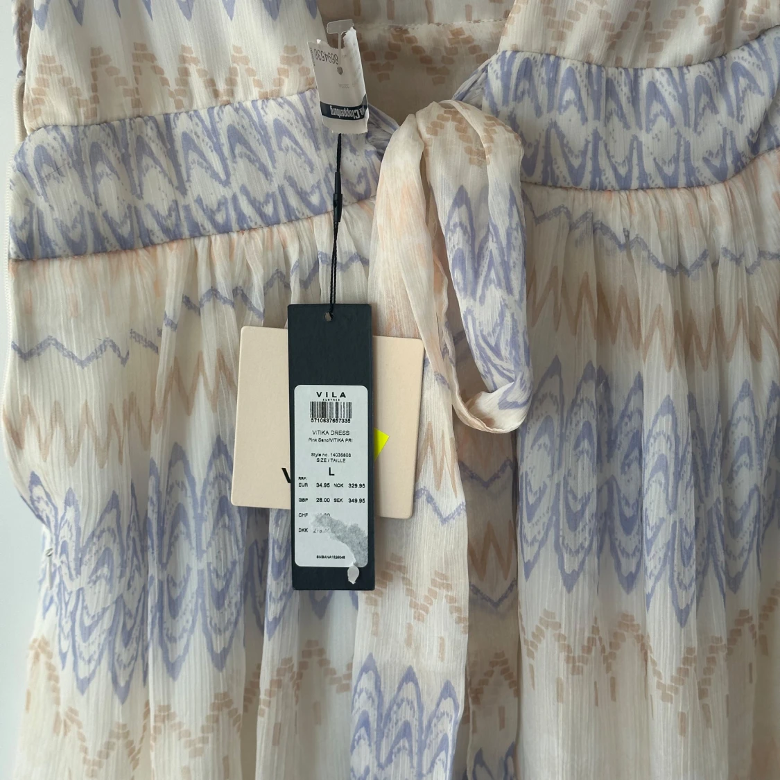 Långklänning från Vila med pastellmönster - 2