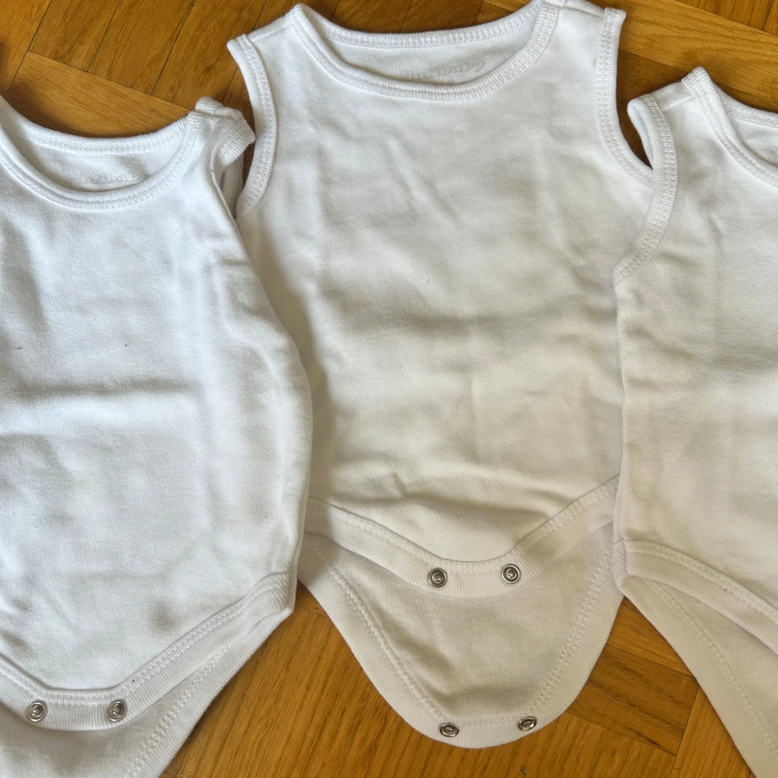 Ärmlös body  - 4