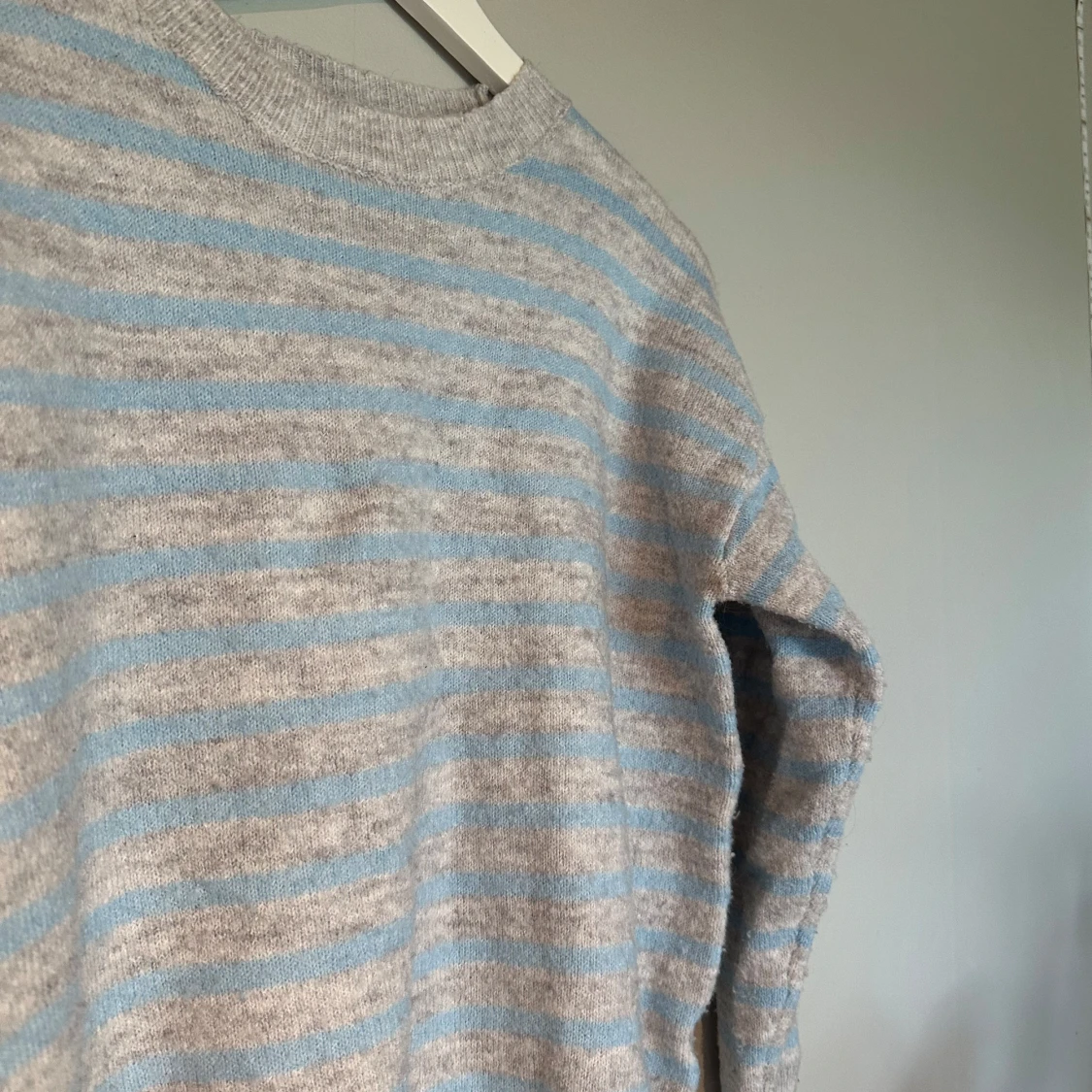 Randig stickad tröja Gina Tricot - 1