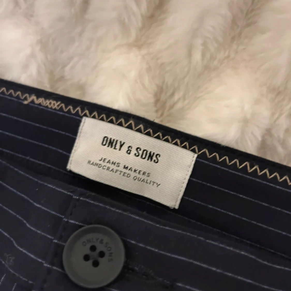 Mörkblå randiga kostymbyxor Only & Sons - 1