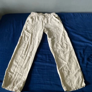 Linnebyxor - Snygga och luftiga linnebyxor, bra för sommaren.