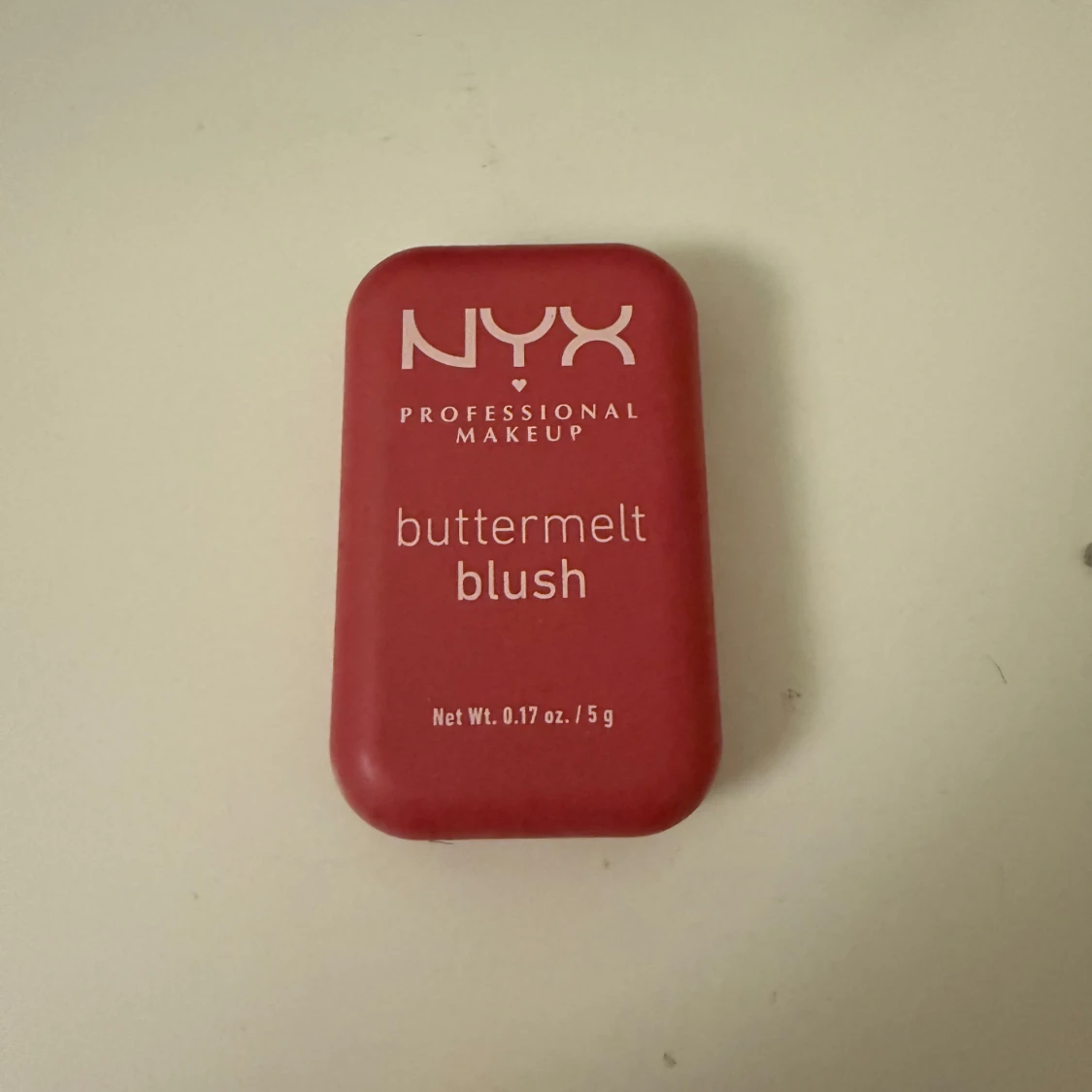 NYX Buttermelt Blush röd ”BUTTA WITH TIME”