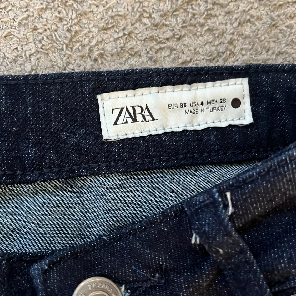 Mörkblå low waist bootcut jeans Zara - 2
