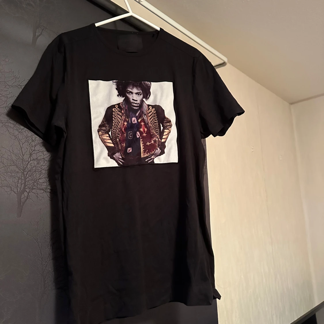 Svart t-shirt från Limitato