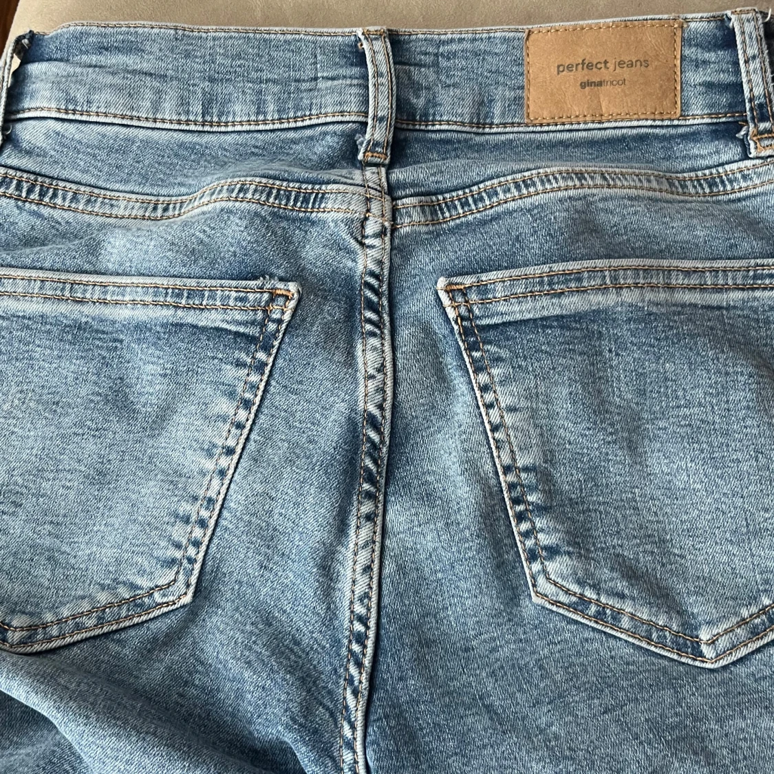 Ljusblå bootcut jeans - 1