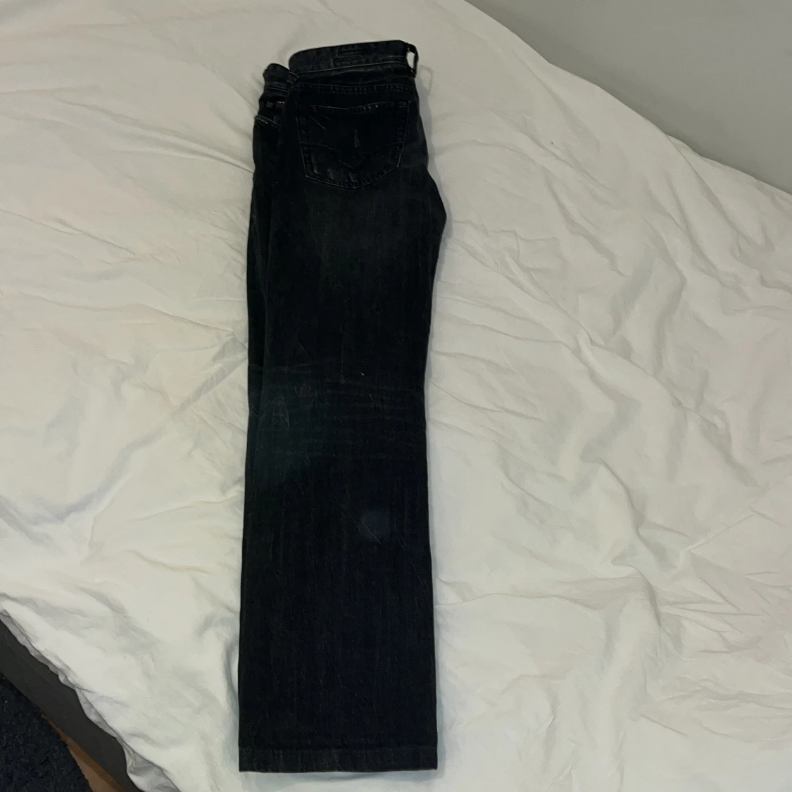 Svarta jeansbyxor från Tribeca - 1