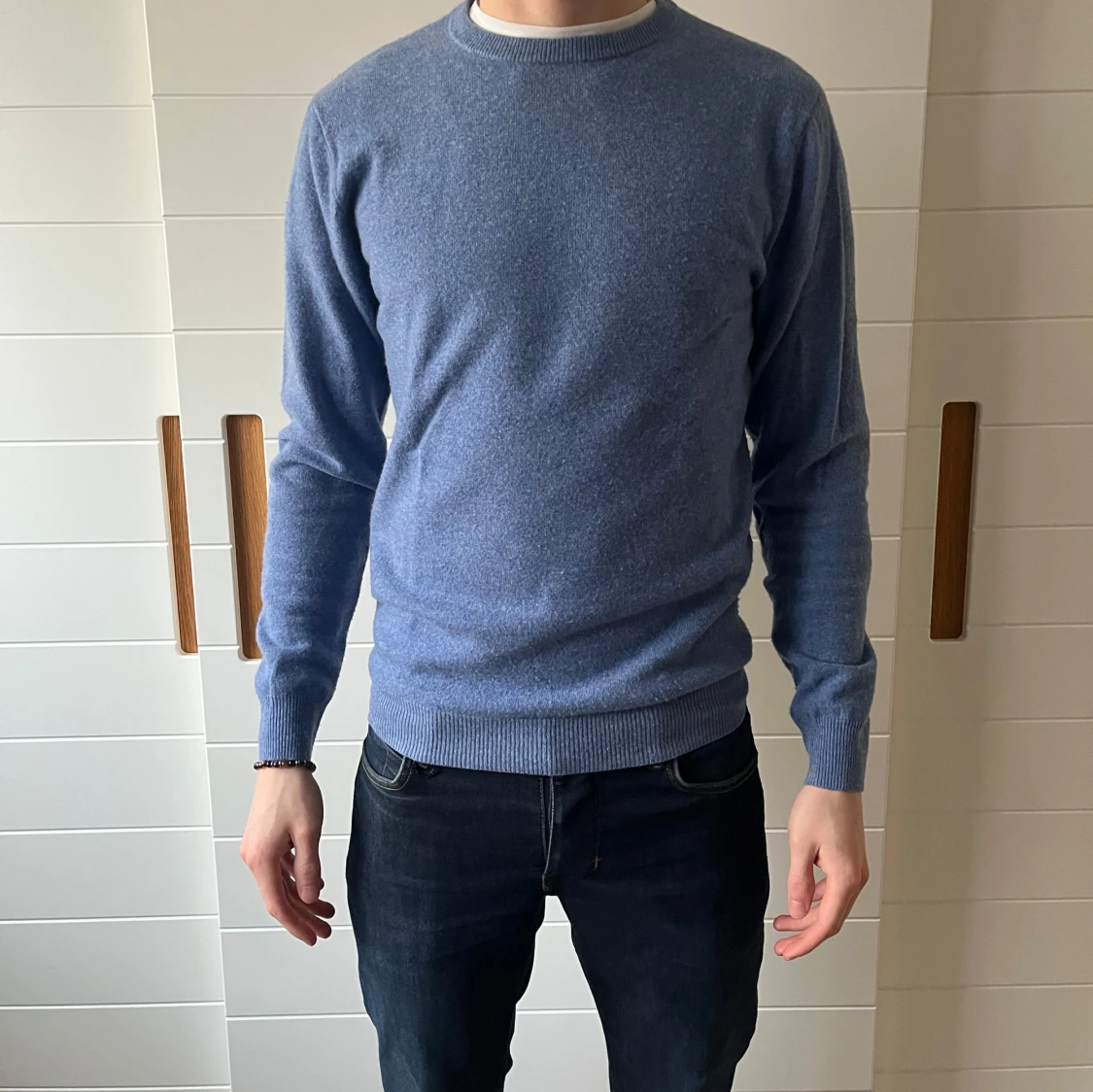 Blå kashmirtröja från John Henric