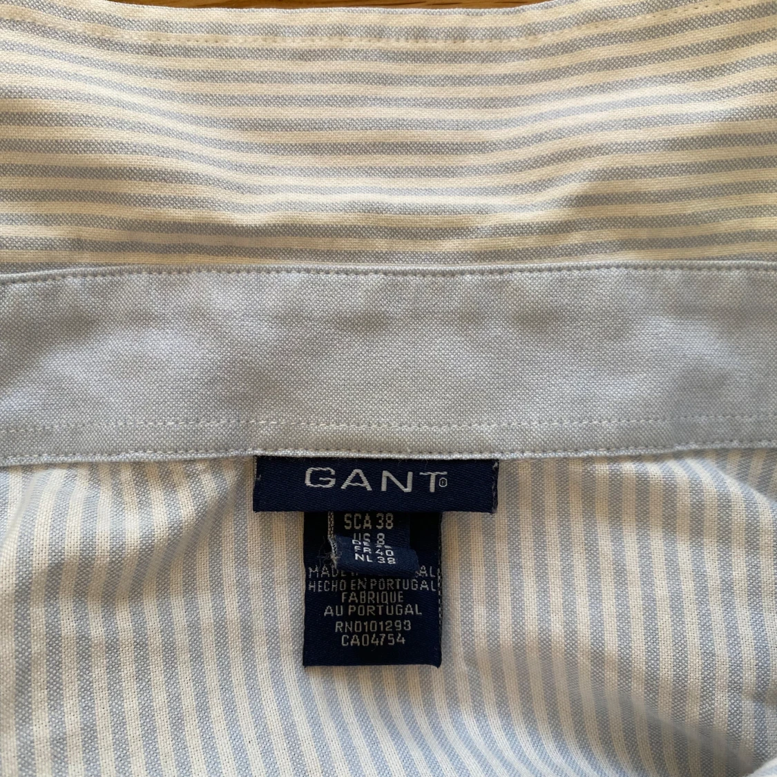 Blåvit randig skjorta från GANT - 3