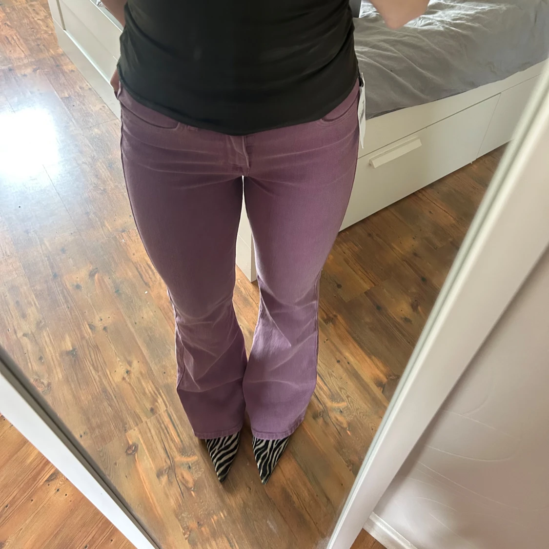 Lila bootcut jeans