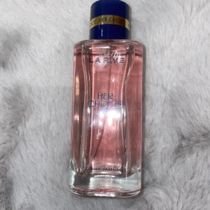 La Rive Her Choice Eau de Parfum - Endast använd 2 gånger💕