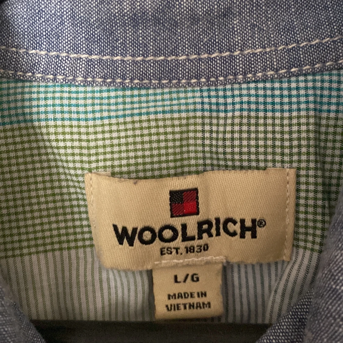 Blå kortärmad skjorta från Woolrich - 1