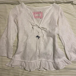 Odd molly blus  - Snygg blus från odd molly  Bra skick  Storleken är ungefär xs/ s