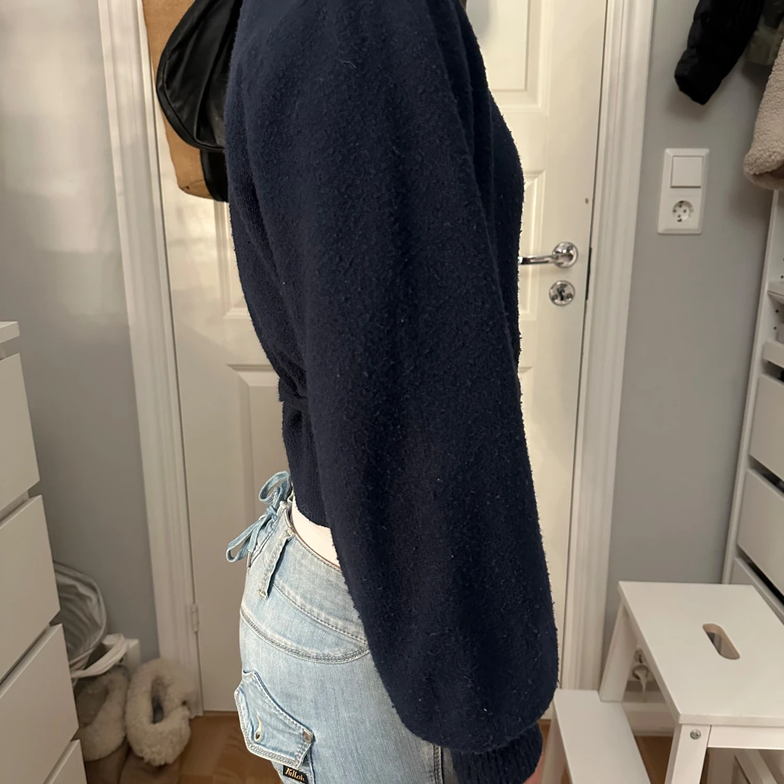 Mörkblå omlottkofta - 1