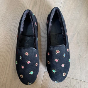 Hums skor - Helt nya hums skor💘