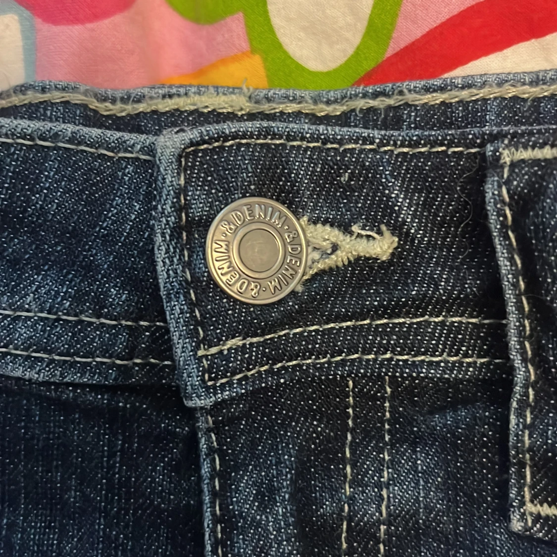 Mörkblå jeansshorts från H&M - 4