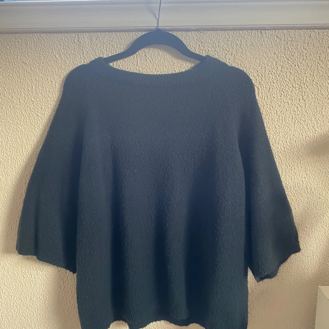 Mörkblå stickad tröja från 157 - 1