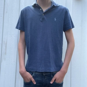 Ralph Lauren pike - Ralph lauren pike | S | Skick: 9,5/10 | modellen är 180cm | frakten sker på köparens bekostnad via Instabox eller PostNord! | Hör av dig vid frågor eller funderingar!  //Highendsales