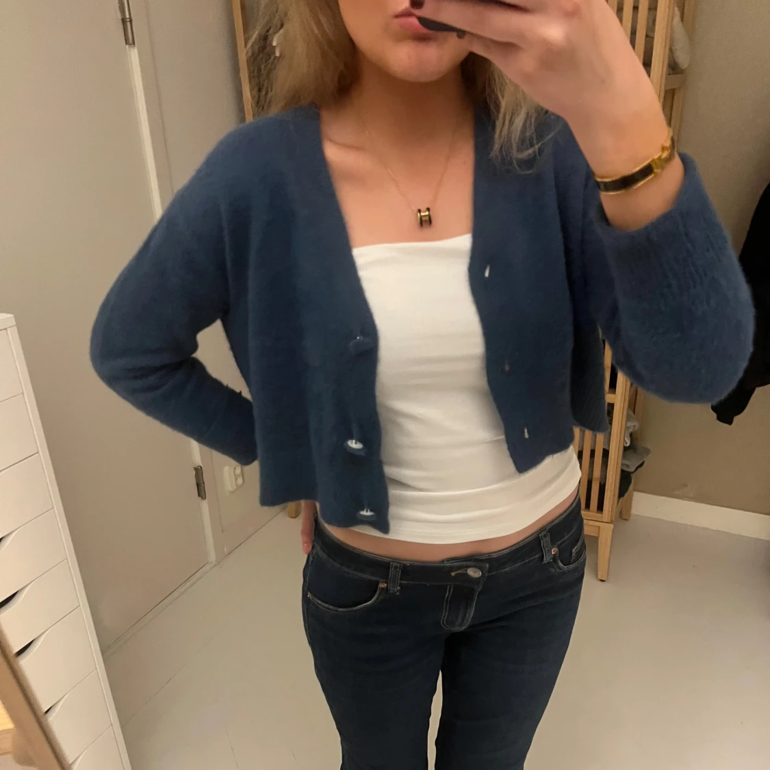 Blå croppad kofta med knappar