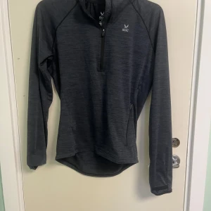 Tränings tröja  - Helt ny