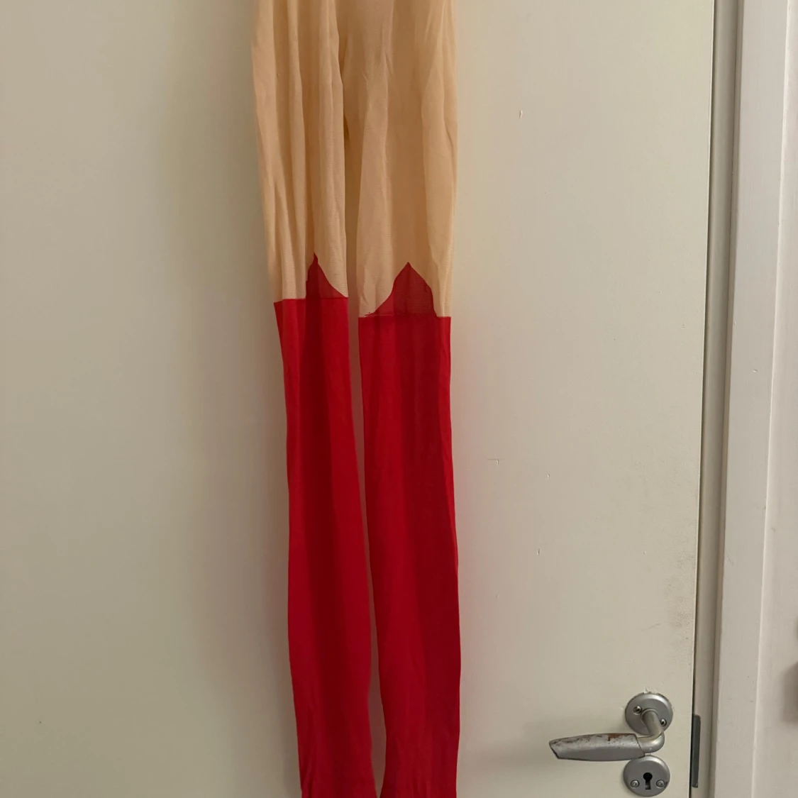 Supergirl klänning med cape och strumpbyxor - 3