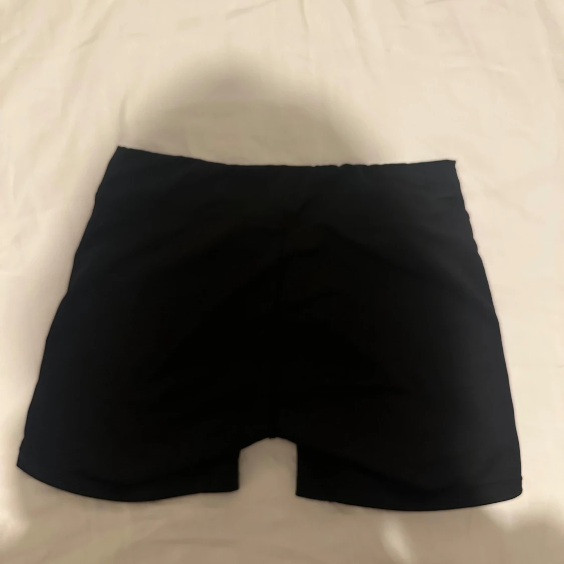 Svarta tighta träningsshorts - 2