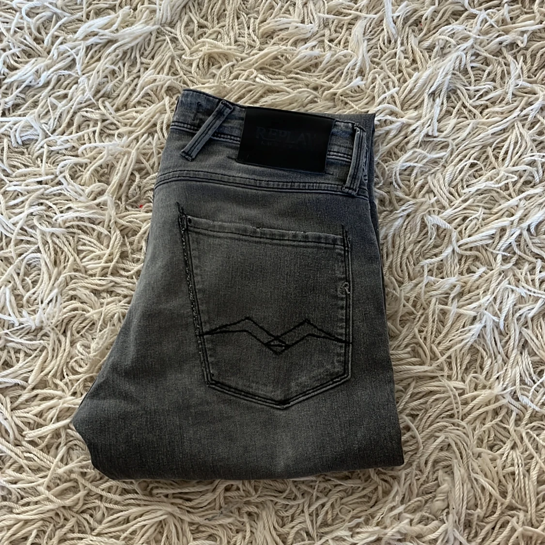 Replay Anbass grå slim jeans