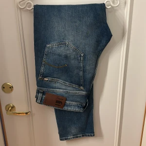 G-star 3301 straight tapered - G-star jeans herr nypris: 1399kr