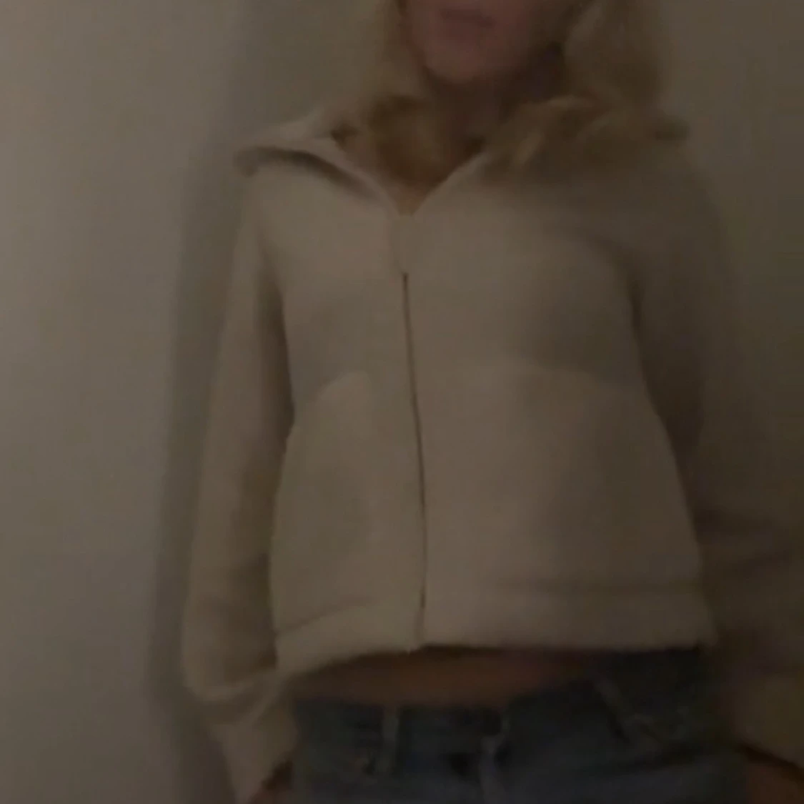 Vit teddyjacka med dragkedja - 1