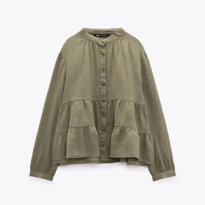 Zara topp  - Jätte fin grön topp/blus från Zara i 100% Linne! Perfekt till sommaren☀️ Endast använd en gång☺️