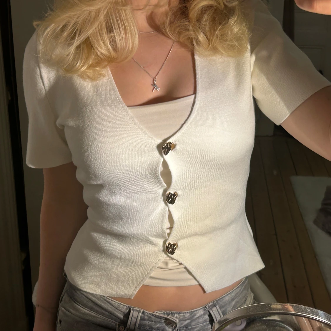 Vit kortärmad kofta från Gina  - 2