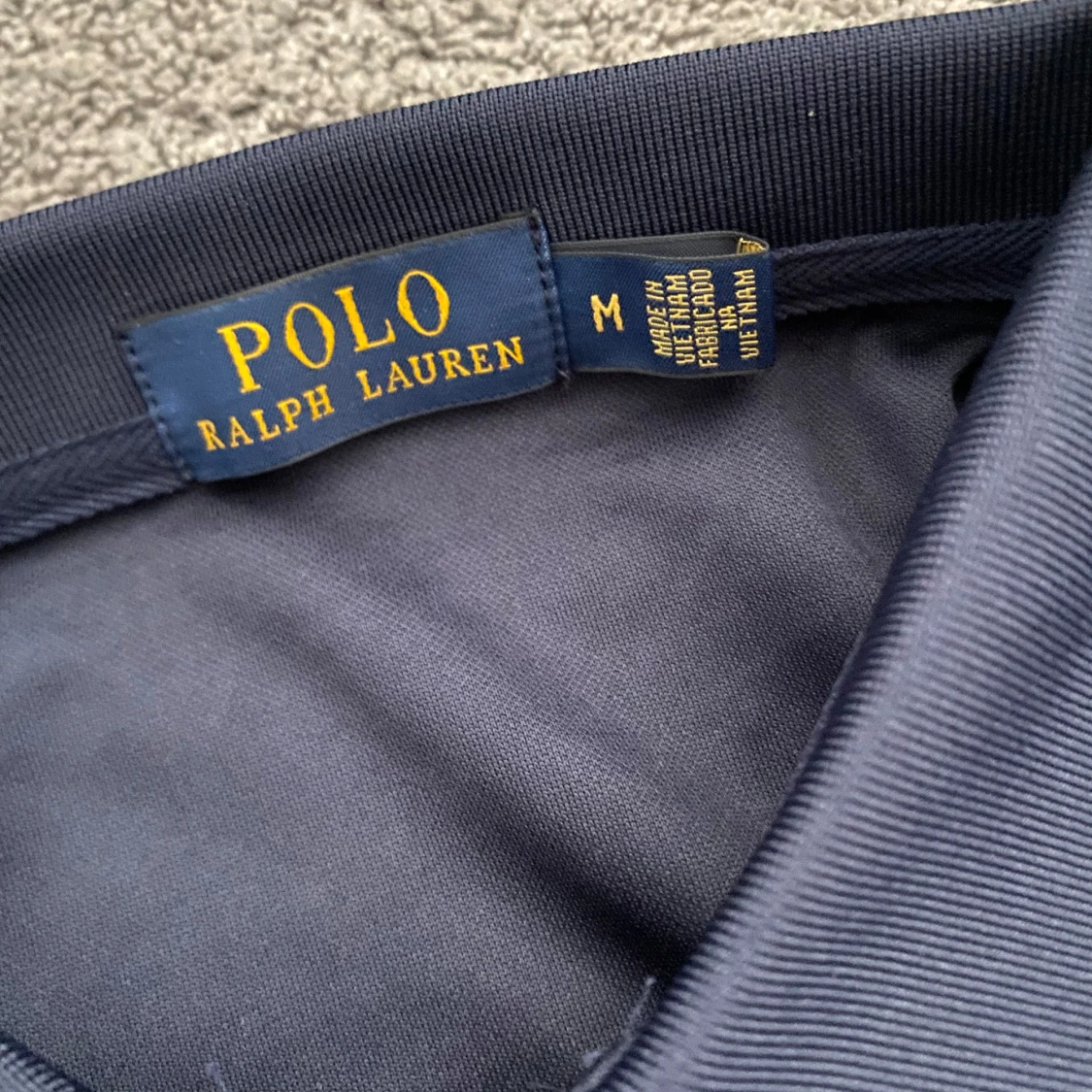 Mörkblå pikétröja från polo ralph lauren - 2