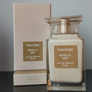 Tom Ford Vanilla Sex perfume - Tom Ford Vanilla Sex EDP 100ml. New and sprayed 2 times. The inside of the bottom of the box has a slight tear, please see the picture. Sweet gourmand scent. [❗📦 DELIVERY INFORMATION: I am able to ship with Instabox on Fridays only, since I dont have one near me! Postnord I can ship with everyday.]