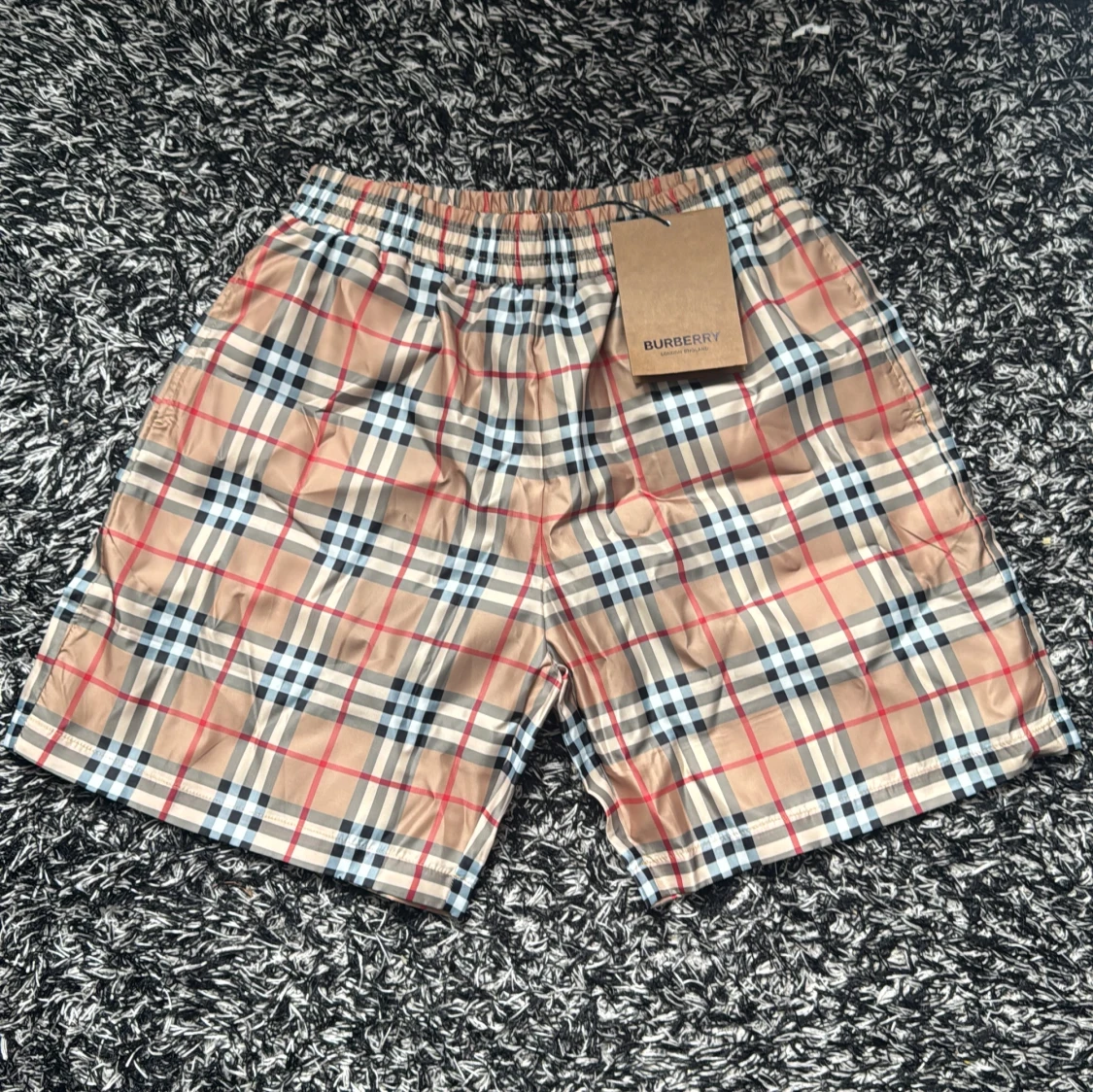 Burberry Shorts / Badshorts